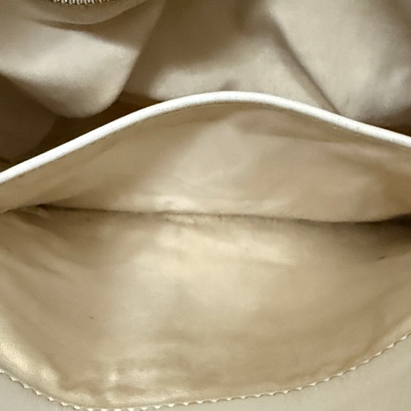 Well Loved Tory Burch White Croc-Embossed Shoulder Bag Junk Project bag - Picture 15 of 16